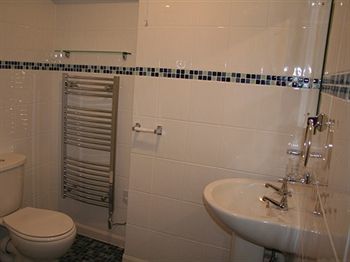 Crossways & Sea View Holiday Apartments トーキー エクステリア 写真